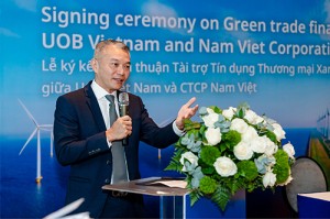 Ông Lim Dyi Chang, Giám đốc Khối Khách hàng Doanh nghiệp, Ngân hàng UOB Việt Nam, phát biểu tại buổi lễ ký kết.