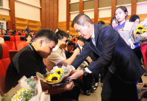 Ông Nguyễn Quang Hiền Huy, Tổng Giám đốc TCP Việt Nam tại lễ vinh danh “Tỏa sáng Nghị lực Việt 2024”