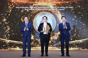 Đại diện của Generali Việt Nam tại Lễ vinh danh Diễn đàn Cấp cao Cố vấn Tài chính Việt Nam 2025