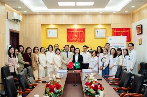 Công ty TNHH Johnson & Johnson (Việt Nam) chính thức mở rộng hợp tác với Bệnh viện Da liễu Trung ương (NHDV) và Bệnh viện Da liễu TP. Hồ Chí Minh (HHDV) nhằm nâng cao chất lượng điều trị bệnh vảy nến, thúc đẩy đổi mới hướng điều trị lấy bệnh nhân làm trung tâm, và phát triển năng lực chuyên môn, hướng đến chất lượng cuộc sống tốt hơn cho bệnh nhân