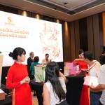 Các cổ đông bỏ phiếu biểu quyết tại Đại hội đồng Cổ đông Thường niên 2026